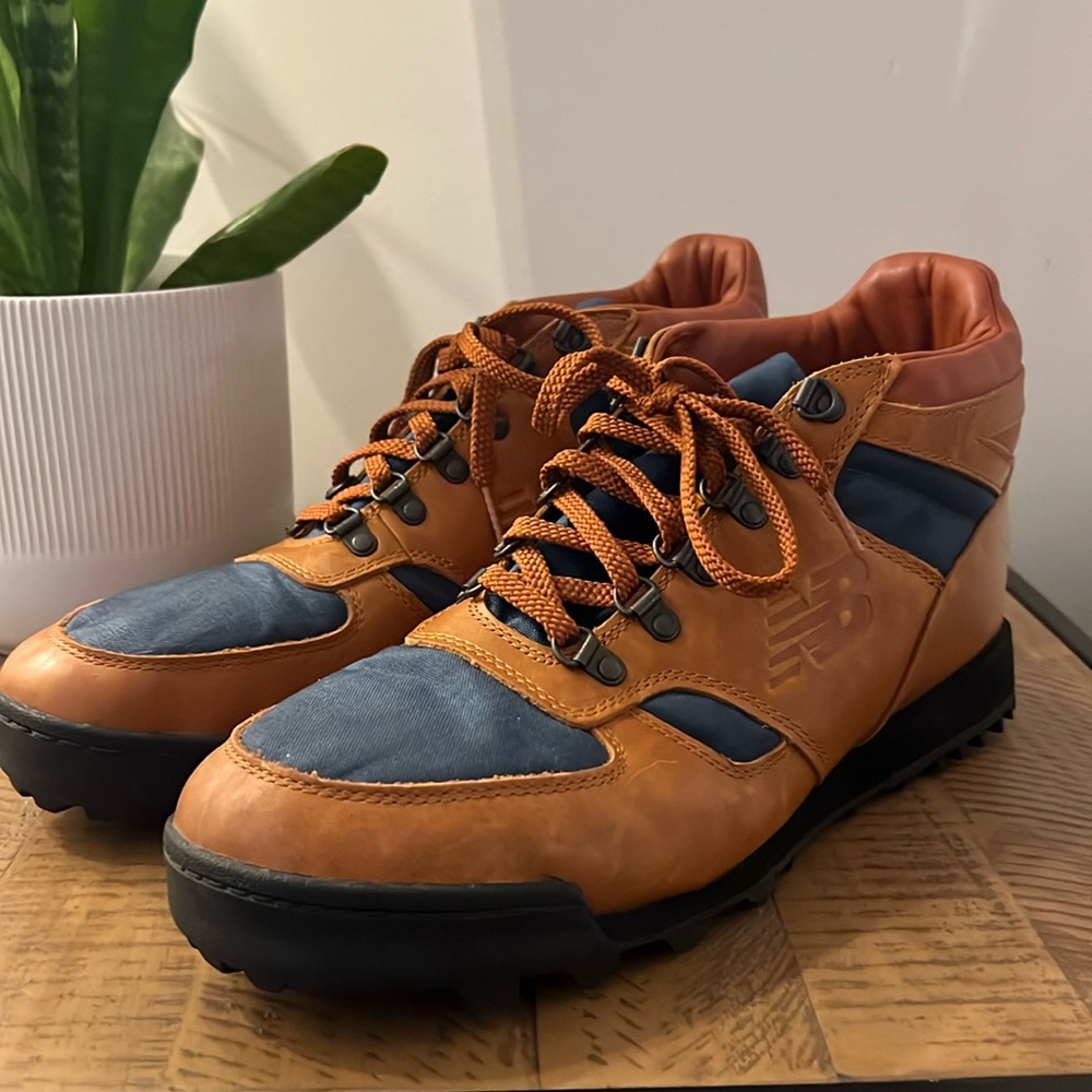 NWOT New Balance Rainier Boot Urainog Brown - Size 14